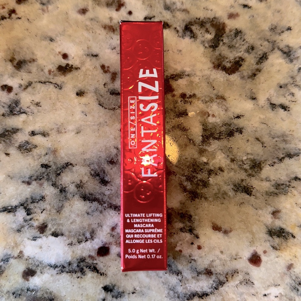 ONE/SIZE FANTASIZE Mascara by Patrick Star mini